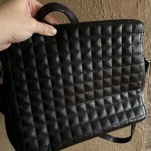 Thrashed Banana Republic Cross Body Bag Black Preowned Great Condition